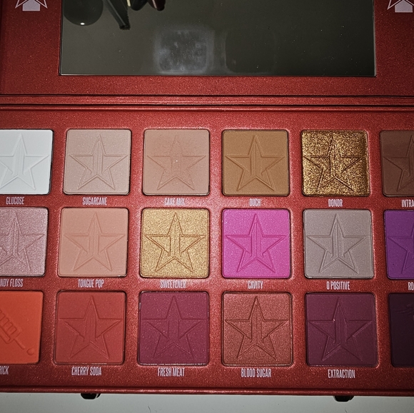Jeffree Star Cosmetic Blood Sugar palette - Picture 3 of 4